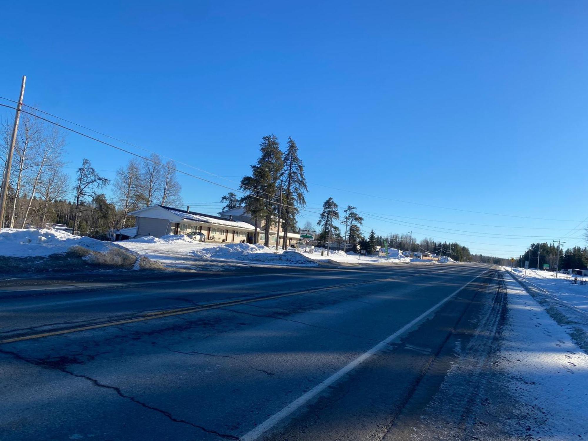 Pine Ridge Motel Timmins Exterior foto