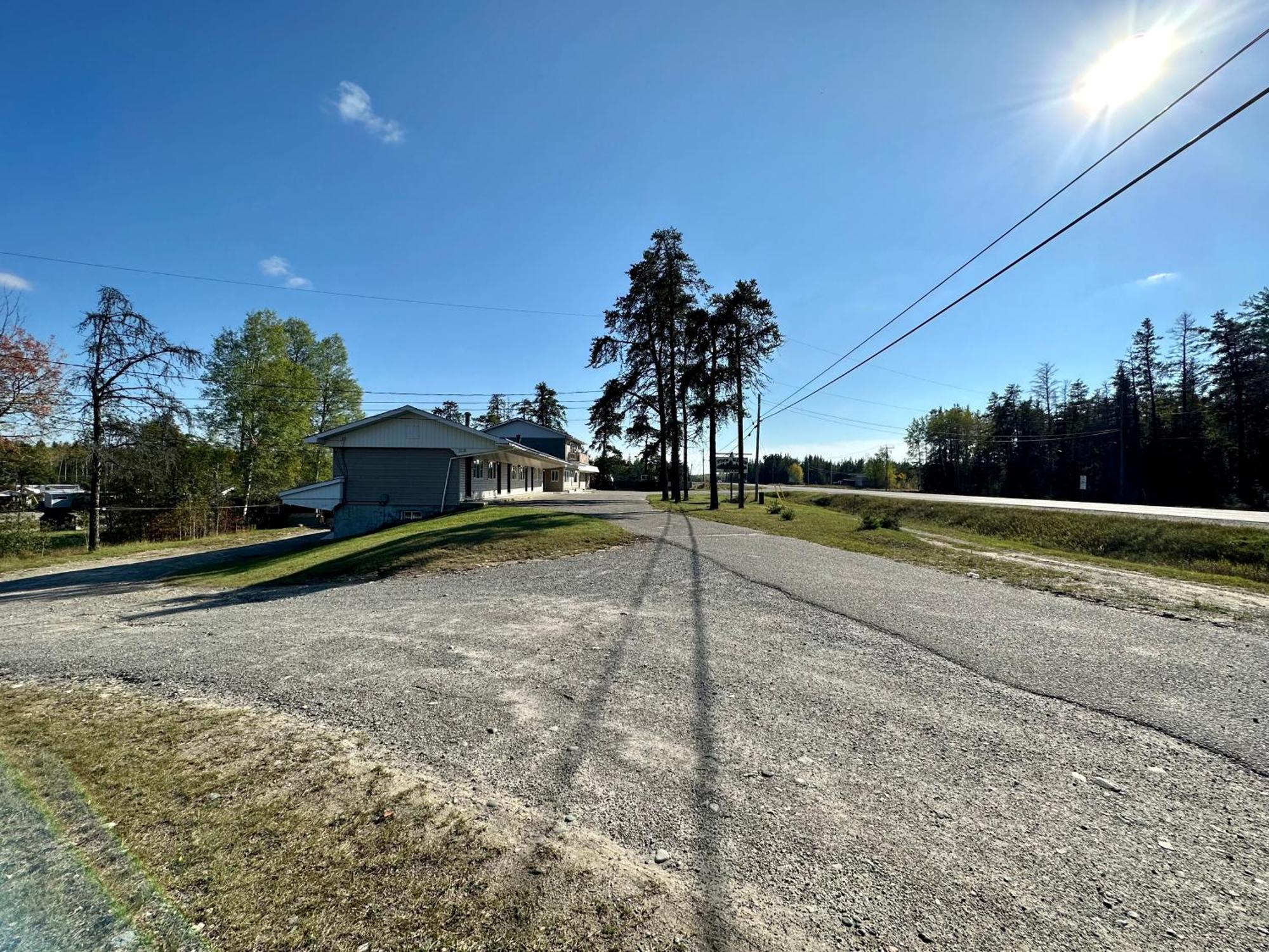 Pine Ridge Motel Timmins Exterior foto